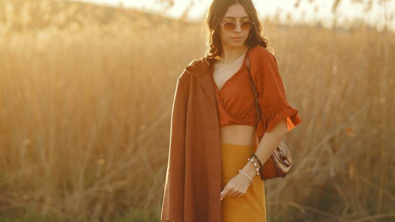 Kako uklopiti vintage komad u moderan outfit: Trikovi stilista