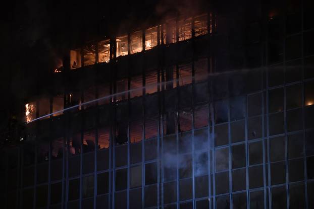 Zagreb: Pozar u Vjesnikovom neboderu