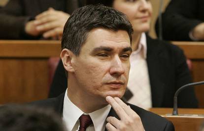 Može li Milanović zadržati svoje mjesto šefa SDP-a?