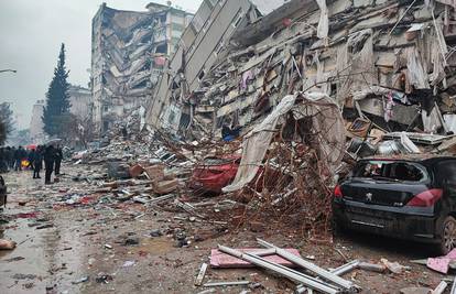 Profesor o potresu u Turskoj i rušenju zgrada: 'Problem su loše izvođenje radova i nadzor'
