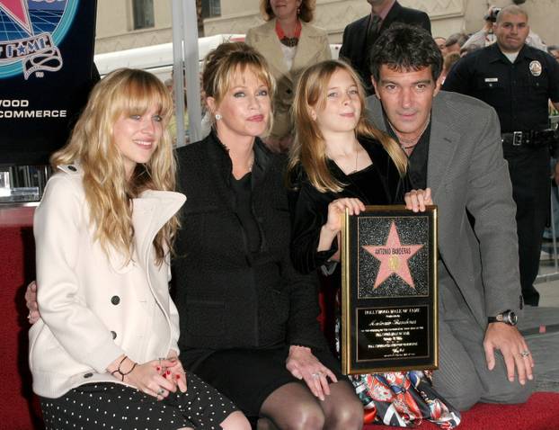 ANTONIO BANDERAS GETTING A STAR ON THE HOLLYWOOD WALK OF FAME, HOLLYWOOD, CALIFORNIA, AMERICA - 18 OCT 2005