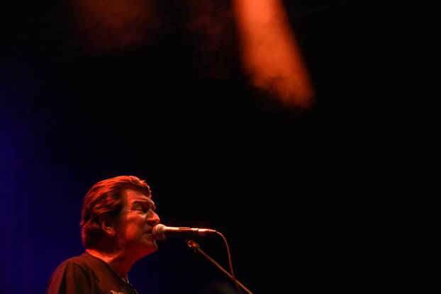 Pula: Bajaga opet oduševio publiku u Puli