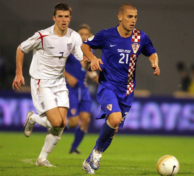 ARHIVA - 2006. Zagreb: Vatreni i "maksimirska krtica" srušili su Englesku 