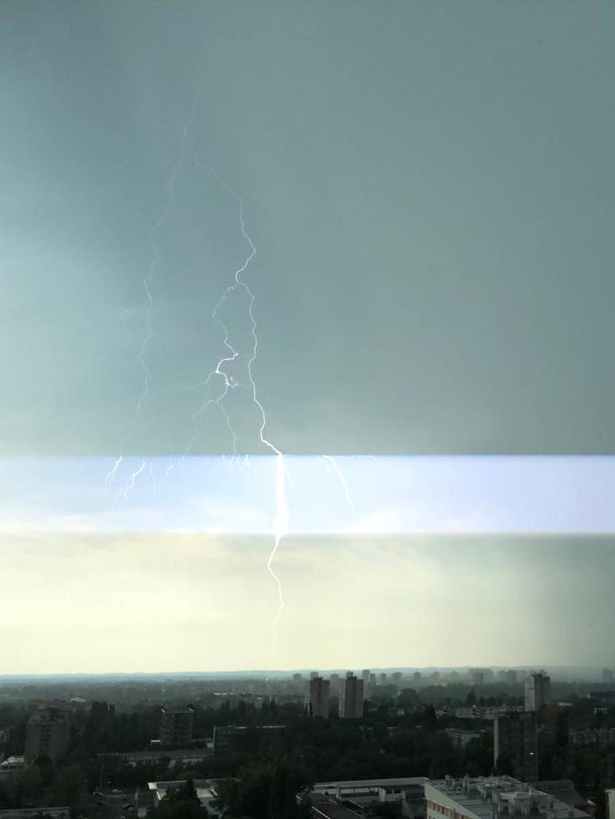 Crni oblaci i munje nad cijelim Zagrebom: Grom zapalio kuću