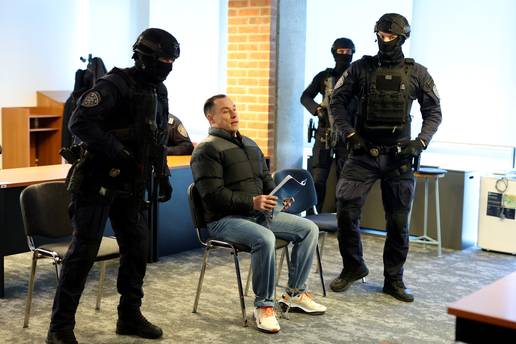 Monstrum Sr&dstrok;an Mla&dstrok;an  na sudu: 'Dovedite Andriju Jarka'