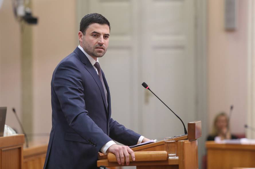 Zagreb: Rasprava o nepovjerenju ministrici Blaženki Divjak