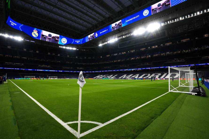 Real Madrid v Manchester City - UEFA Champions League - Round of Sixteen - First Leg - Bernabeu