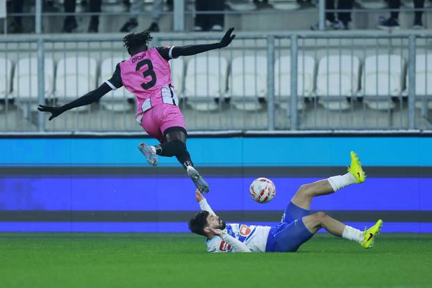 Osijek: NK Osijek i NK Lokomotiva sastali se u 14. kolu Prve HNL