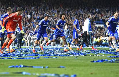 Chelsea slavi naslov prvaka, Mourinho parkira gdje hoće!