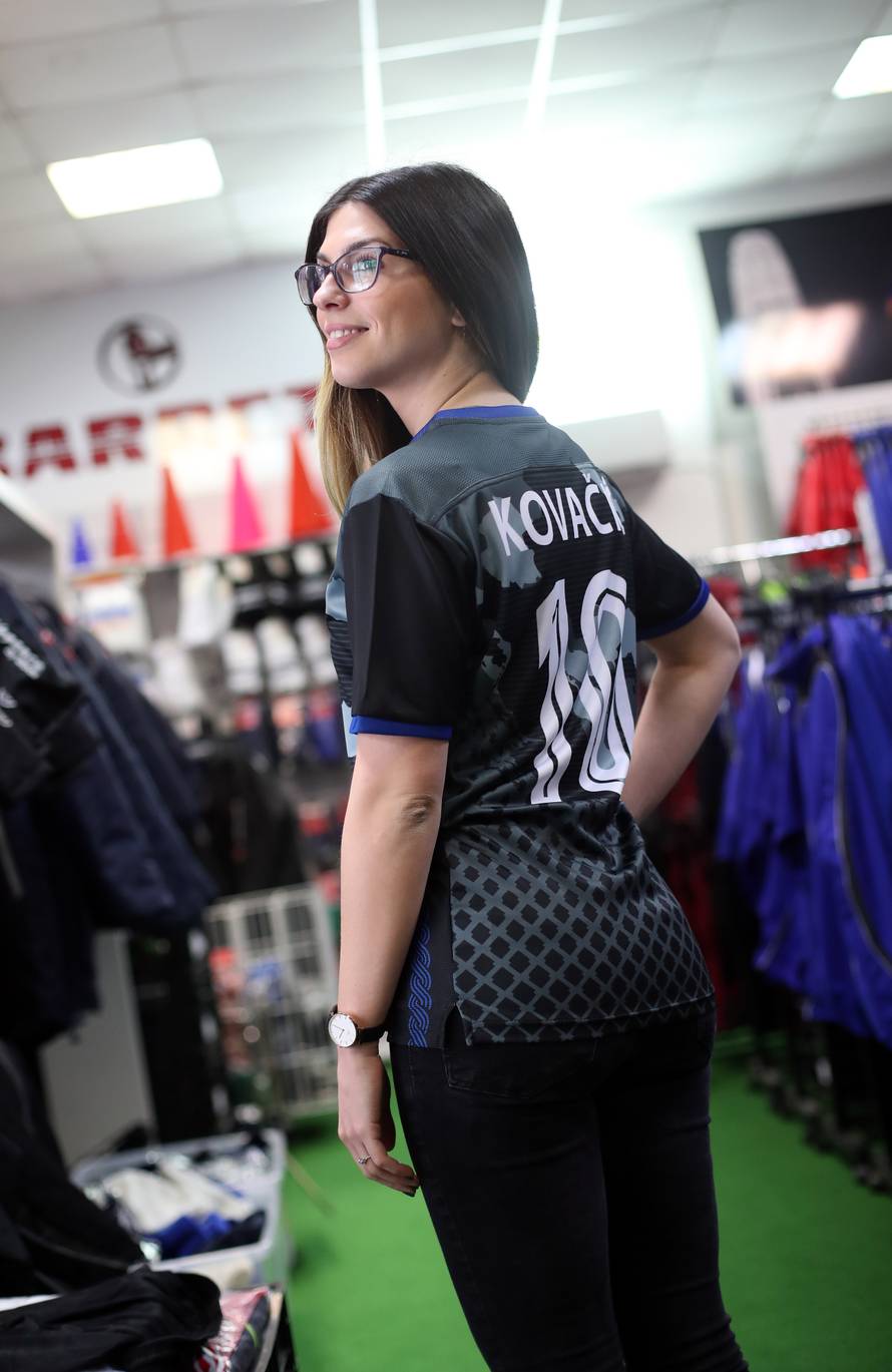 Lijepa li si: Novi dizajn dresa Dragovoljca baš je prekrasan