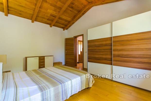 Sami na otoku blizu Kornata: Imanje s kamenom kućom se prodaje za 3,5 milijuna eura...