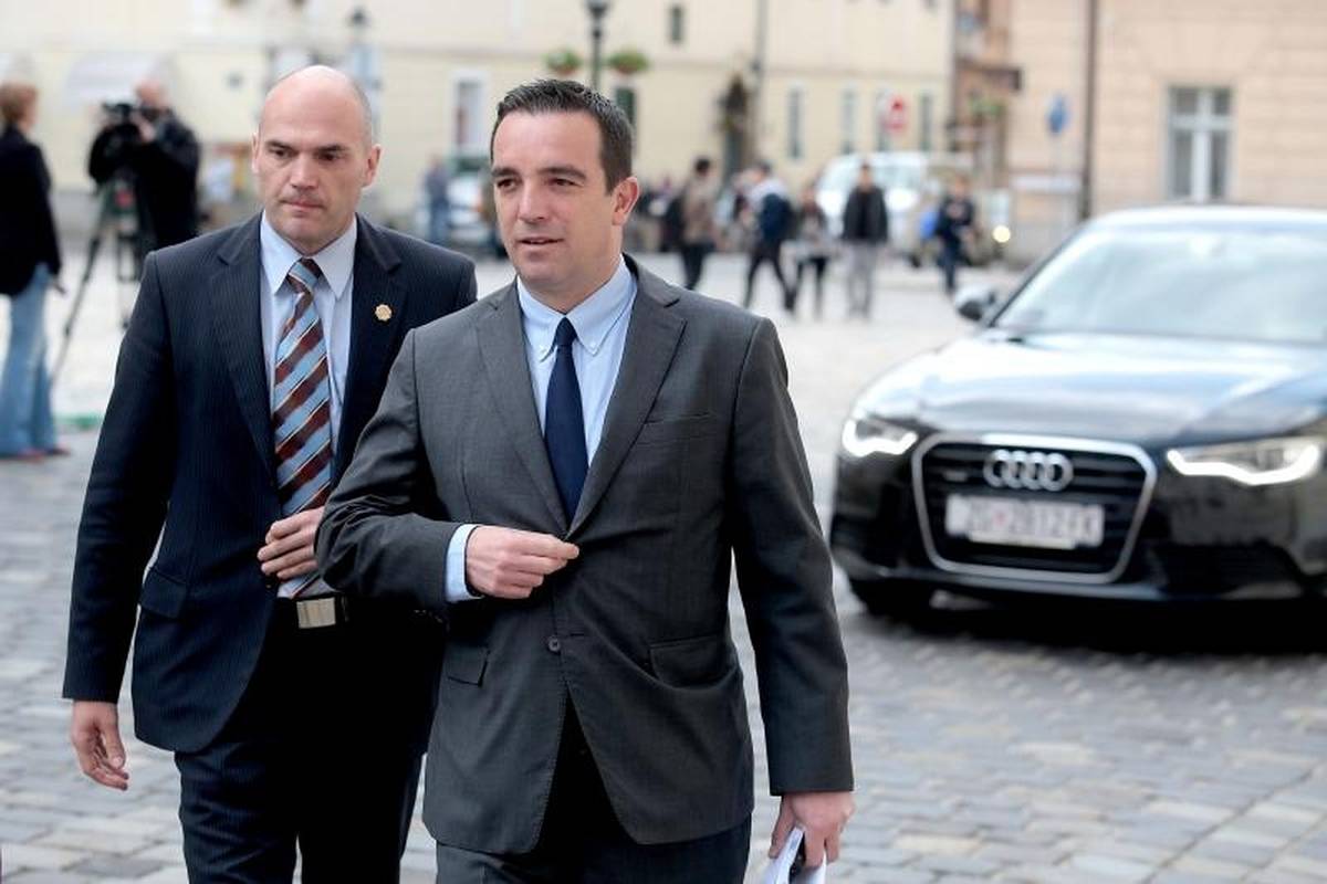'Istražujemo remont MIG-ova, pokrenut ćemo stegovne mjere'