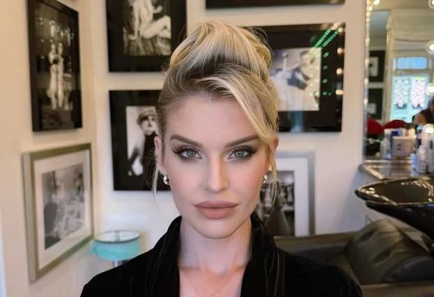 FOTO Kći slavnog rokera često je mijenjala izgled, priznaje da je zbog operacije izgubila 40 kila