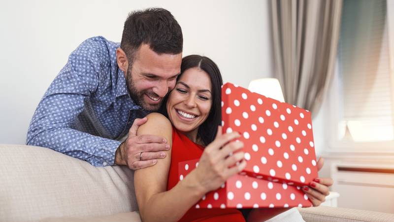 Idealni pokloni za Valentinovo za svaki horoskopski znak