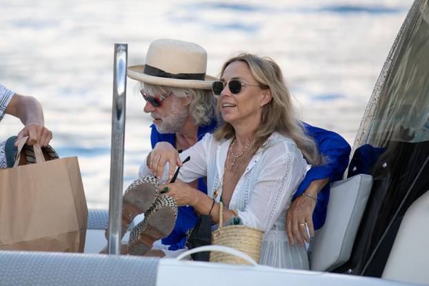 Bob Geldof u društvu supruge i bubnjara grupe Queen prošetao Dubrovnikom