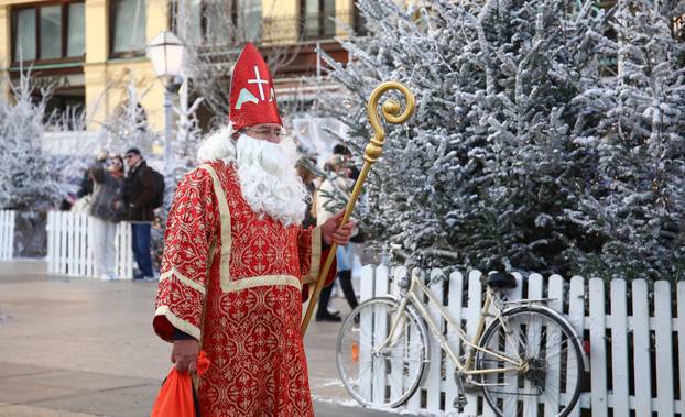 Zagreb: Advent u centru grada tijekom dana
