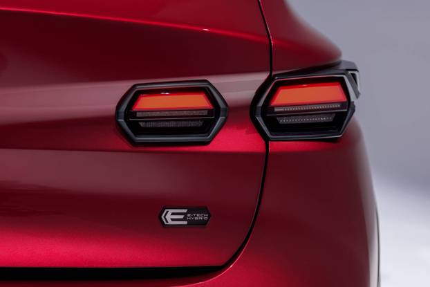 RENAULT CLIO VI FULL HYBRID E-TECH (RB3B1 HEV)