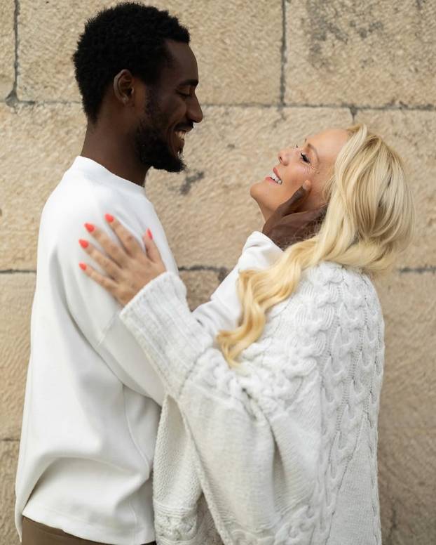 FOTO Godine im ništa ne znače: Ove poznate dame ne kriju da ih privlače mlađi frajeri...