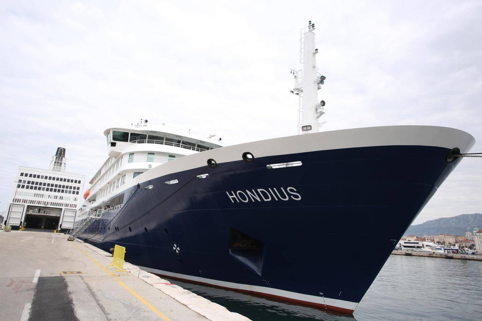 Split: SveÄanost isporuke polarnog kruzera Hondius nizozemskoj tvrtci Oceanwide Expeditions