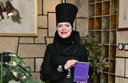 Mirela Holy objavila fotku u neobičnom izdanju: 'Izgledate kao pravoslavni pop bez brade'