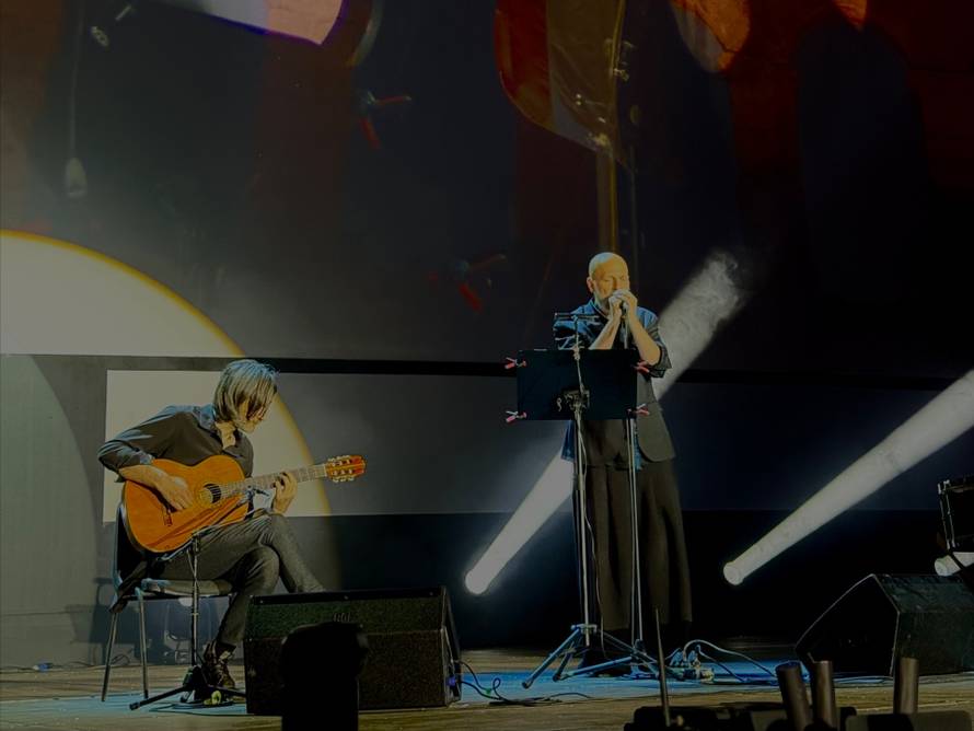 Poslušajte kako zvuči 'Lijepa naša' u izvedbi Damira Urbana