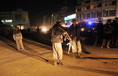 Talibani digli hotel u zrak, ubili 5 turista i novinara