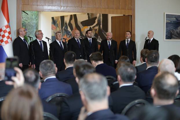 POOL: Milanovi? sve?ano prisegnuo za predsjednika Republike Hrvatske