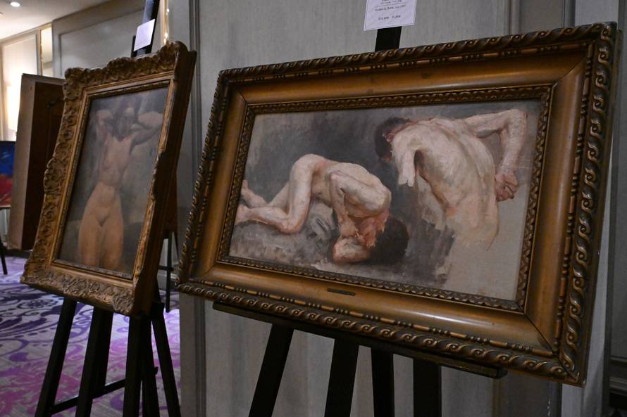 Zagreb: U Hotelu Sheraton izložena su razna umjetnička djela uoči Zimske aukcije aukcijske kuće Artmark Croatia