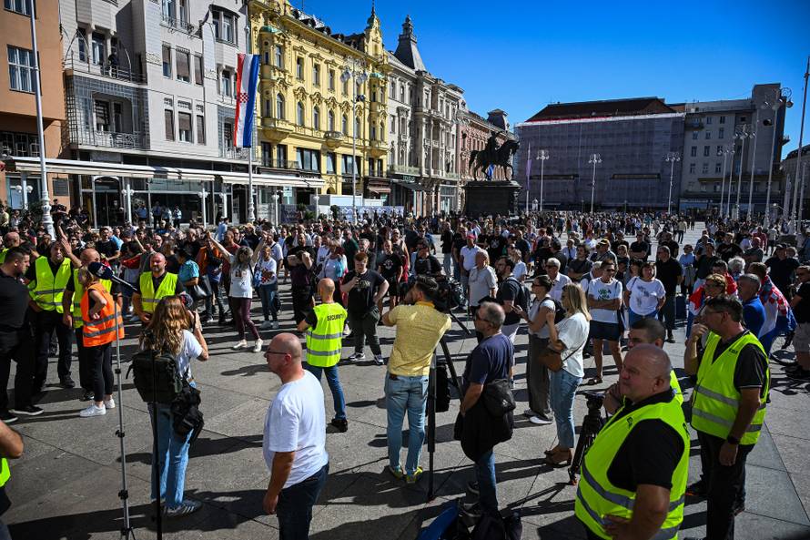 Zagreb: Održan "Prosvjed za spas hrvatske kulture, ne uvozu stranih radnika"