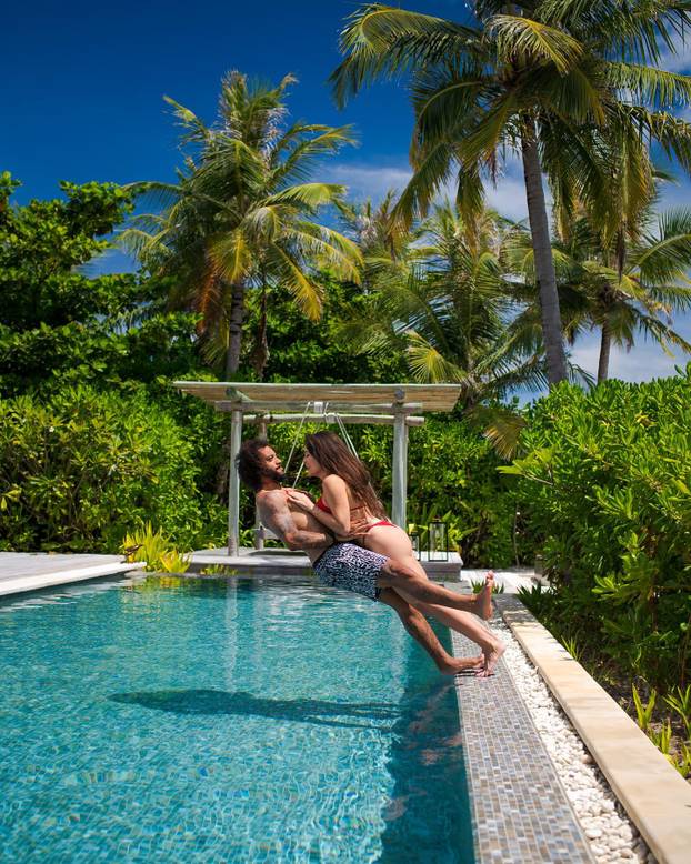 FOTO Realova legenda već 17 godina ljubi glumicu koja teži milijune. Doveo ju je i u Zagreb