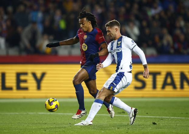 LaLiga - FC Barcelona v Leganes