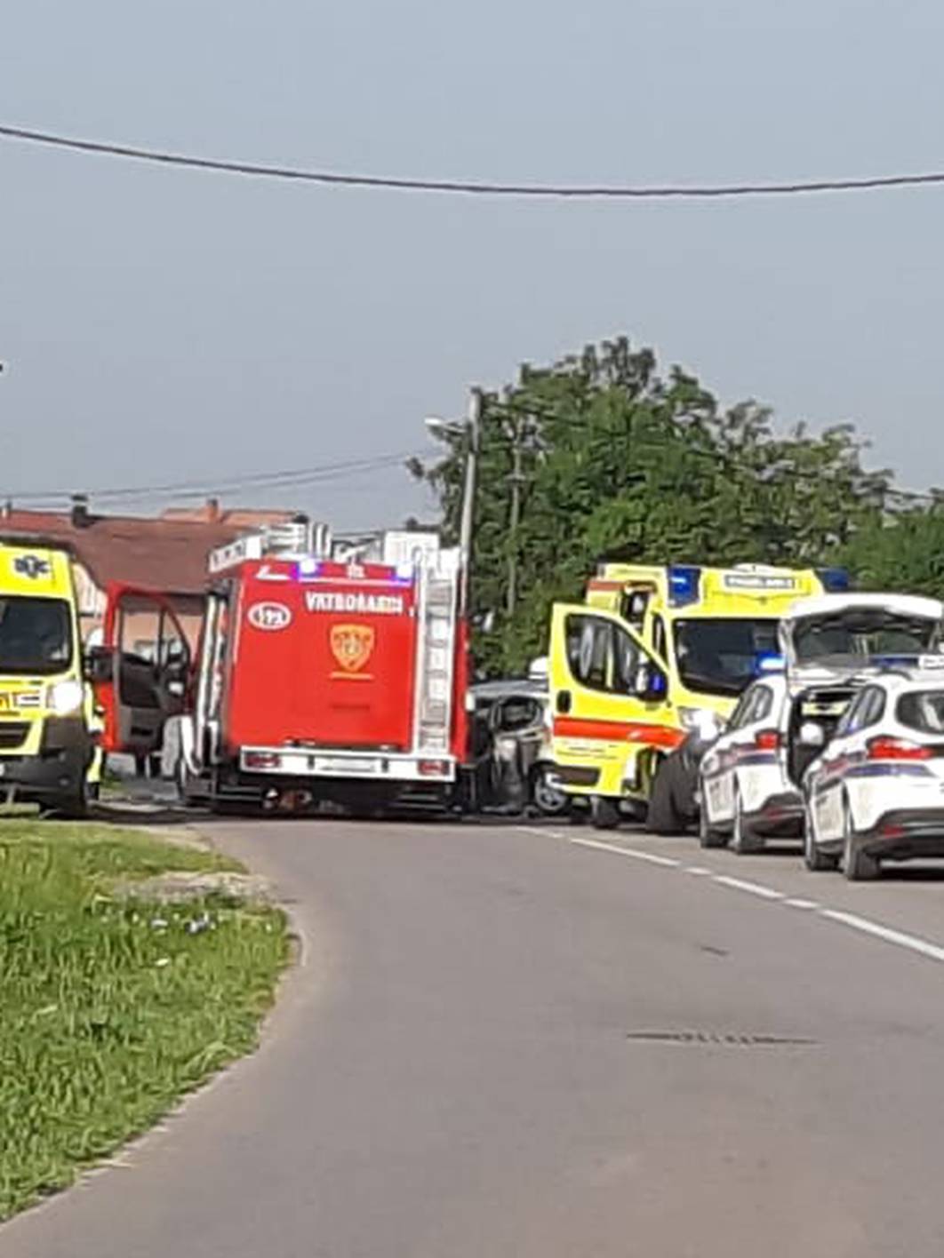 Frontalni sudar u Rugvici: U nesreći ozlijeđeno dvoje ljudi