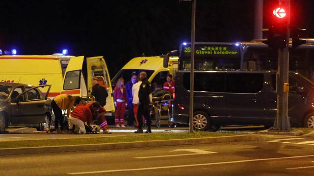 Zagreb: Sudar automobila i ZET-ovog autobusa kod Buzina