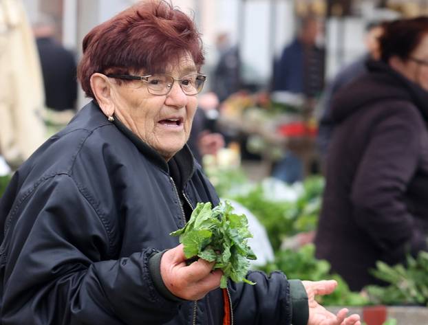 Šibenik: Raznolika ponuda na tržnici