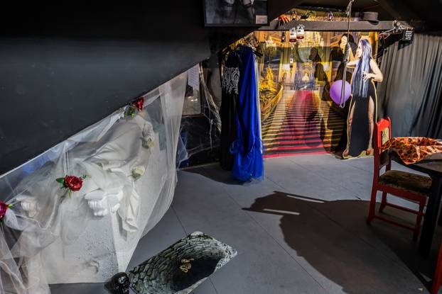 Split: Otvorenje “Vampirica Olja Museuma”