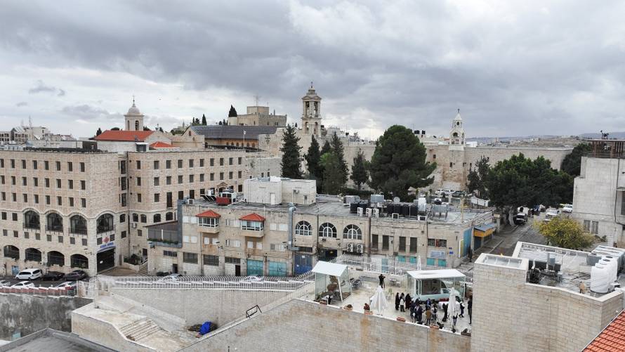 Pope Francis's popemobile set to become health clinic for Gaza children