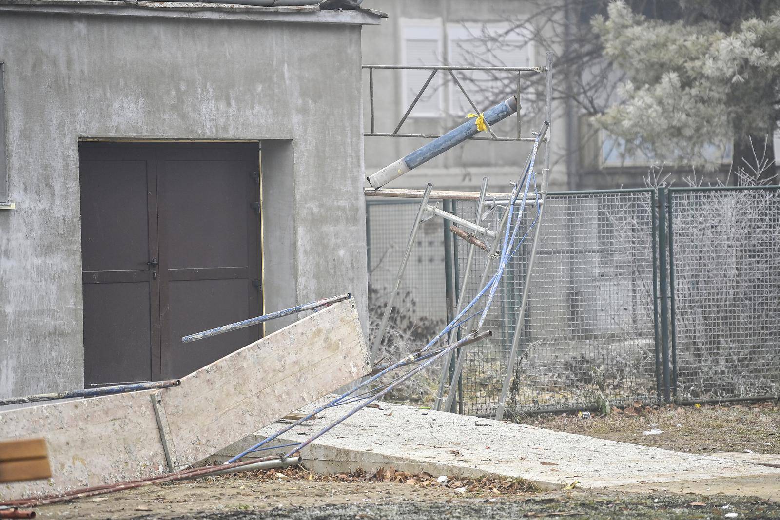 Zagreb: Razbijena stakla na Osnovnoj školi pl. Matačića