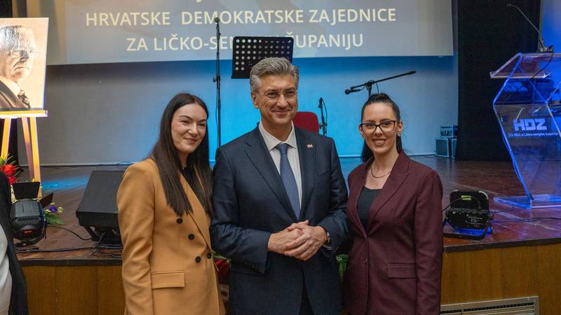 FOTO HDZ se okupio u Gospiću: Evo tko je bio, stigao i Plenković