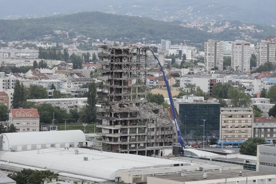 Rušenje zgrade Vjesnika