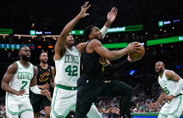 NBA: Playoffs-Cleveland Cavaliers at Boston Celtics