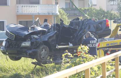 Crna noć na cestama: Dvoje poginulo, petero ozlijeđenih