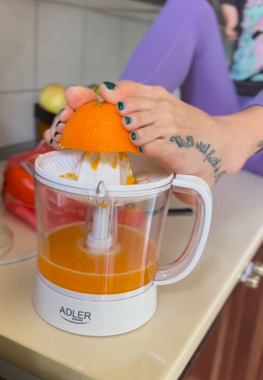 Čudesna Dejana nema ruke, ali je položila vozački: 'Ja sam majka i sportašica, mogu sve!'