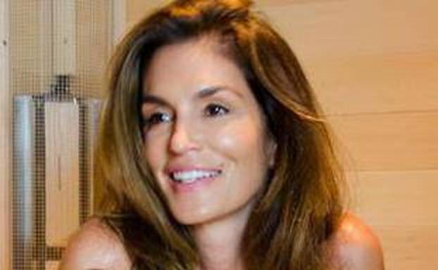 FOTO Bila je simbol ljepote 90-ih, a skinula se i za Playboy: Cindy Crawford slavi rođendan