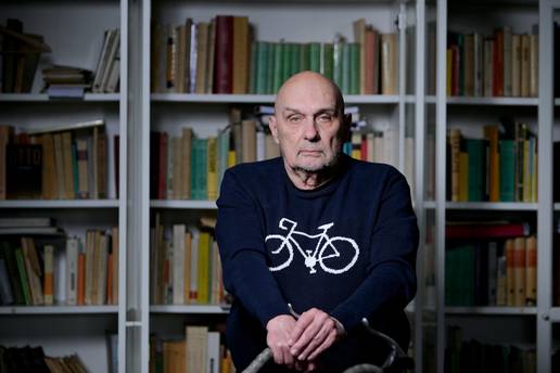 Pazite! Ljudi &ccaron;esto ka&zcaron;u: 'Pa mi smo u NATO-u'. Da, ali to ne zna&ccaron;i da &cacute;e nas NATO braniti!