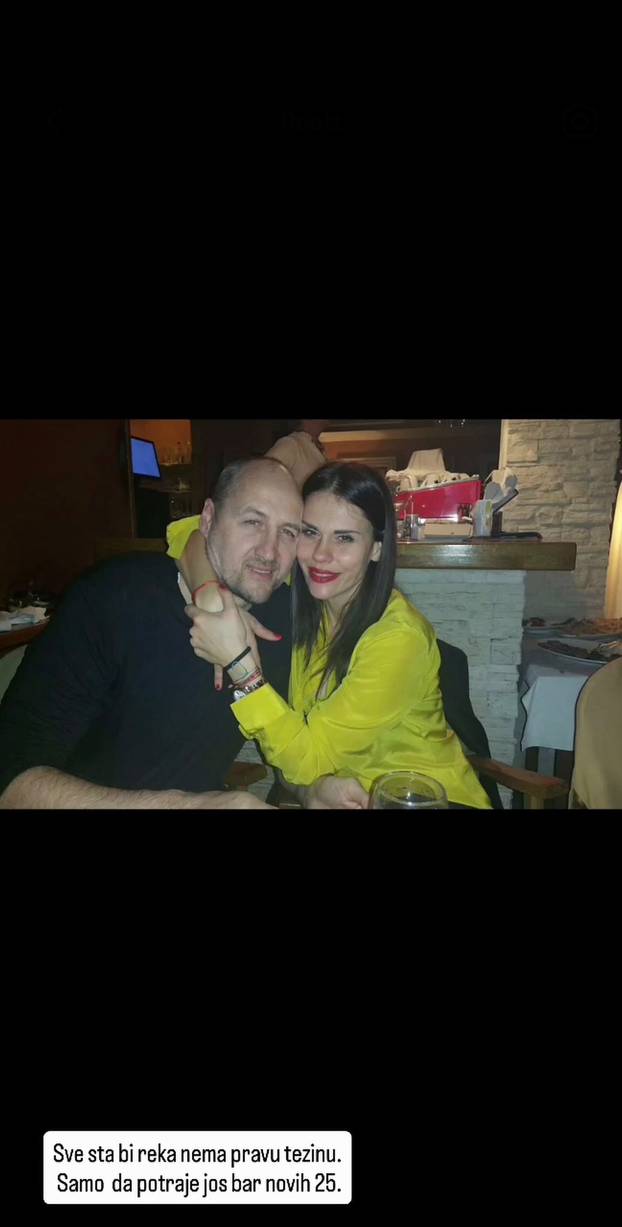 FOTO Viktorija i Dino Rađa imali srebrni pir: 'Još bar novih 25..'