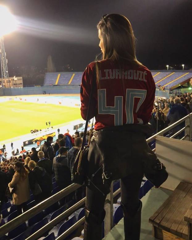 FOTO Bivša klizačica osvojila je Livakovića. Skrivala je trbuh na utakmici, sad su dobili prinovu