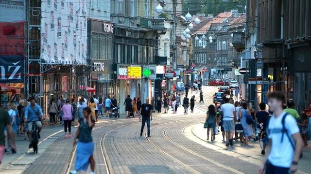 Zagreb: Kratkotrajni ljetni pljusak osvježio središte grada