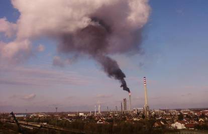 Zbog kvara u Rafineriji Sisak oblak dima nadvio se nad grad
