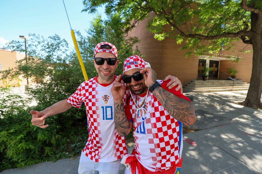SP 2026 Toronto: Hrvatski navijači pomolili se za dobar rezultat ispred crkve Our Lady Queen u Croatia ulici