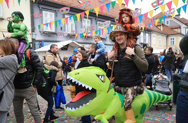 Samobor: Dječja povorka u sklopu 200. obljetnice Samoborskog fašnika